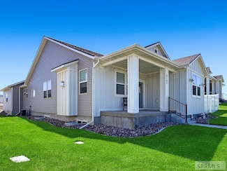6147 Beacon Ln, Chubbuck, ID 83202