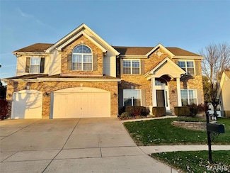 814 Summit Glen Ct, Fenton, MO 63026