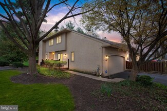 298 Ironwood Cir Unit 298, Elkins Park, PA 19027