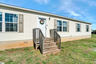 4600 Peachtree Rd, Chesnee, SC 29323