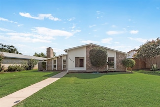 3148 Oak Hill Rd, Carrollton, TX 75007