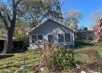 33537 Nix Dr, Eldridge, MO 65463