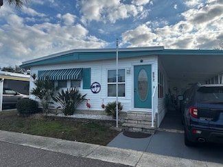 657 Poinsettia Dr, Largo, FL 33770