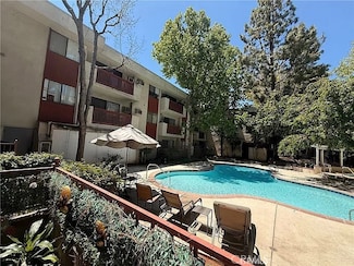 20234 Cantara St, Winnetka, CA 91306