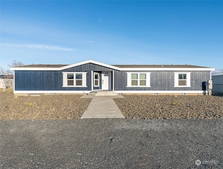 734 Lakeside Way SW, Mattawa, WA 99349