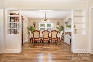 145 Driftwood Dr, Mooresville, NC 28117