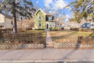 67 Bissell St, Manchester, CT 06040