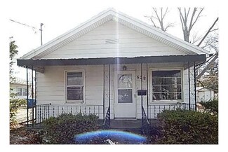 628 Douglas Ave, Des Moines, IA 50313