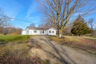 11187 6 Mile Rd, Battle Creek, MI 49014