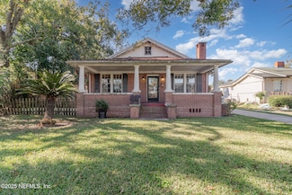 222 Trout River Dr, Jacksonville, FL 32208