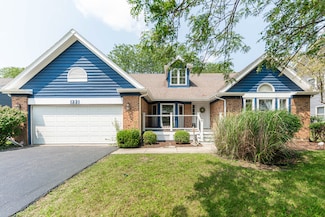1221 Ardmore Dr, Naperville, IL 60540