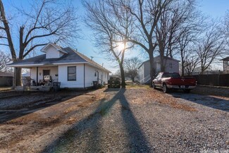 411 SW 2nd St, Walnut Ridge, AR 72476