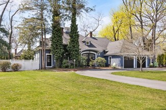 11 Stratford Rd, Winchester, MA 01890