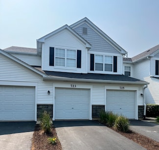 723 Genesee Dr, Naperville, IL 60563