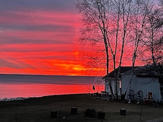 7907 Irish Rd, Two Rivers, WI 54241