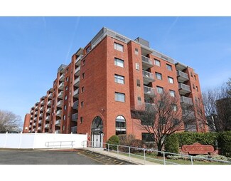 8 9th St Unit 310, Medford, MA 02155