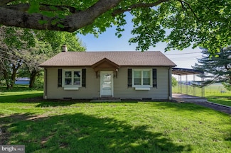 1141 E Newport Rd, Lititz, PA 17543