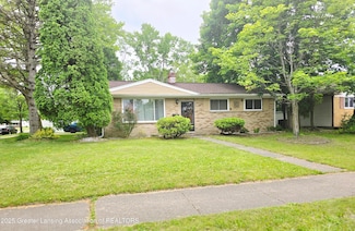 3701 Sumpter St, Lansing, MI 48911
