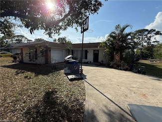 117 Robert Ave, Lehigh Acres, FL 33936