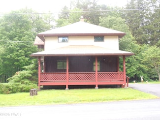 59 Tobyhanna Rd, Gouldsboro, PA 18424