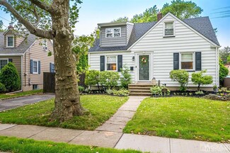 43 Michael Dr, Metuchen, NJ 08840