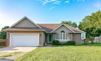 19771 Ridge Crest Place, Sedalia, MO 65301