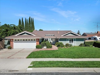 2751 Elmira St, Newbury Park, CA 91320