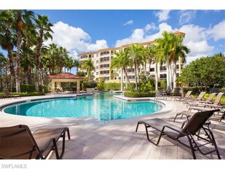 2748 Tiburon Blvd E Unit 303, Naples, FL 34109