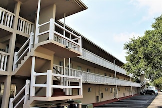 3751 S School Ave Unit 19, Sarasota, FL 34239