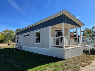 17 Sunset Ln, Fenton Township, MI 48430