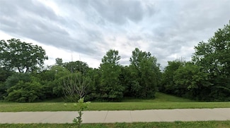 401 E Mckinley Ave, Des Moines, IA 50315