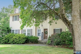232 W Midland Ave, Paramus, NJ 07652