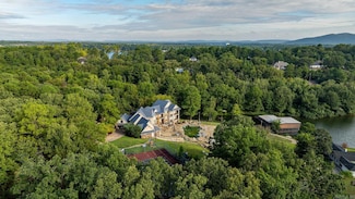 131 Tanglewood Rd, Hot Springs National Park, AR 71913