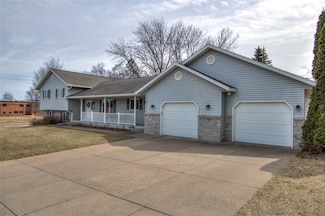 1303 Bel Air Blvd, Chippewa Falls, WI 54729