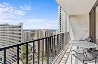 201 Ohua Ave Unit 2409, Honolulu, HI 96815
