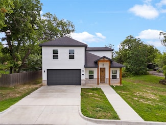 709 S Church St, Decatur, TX 76234