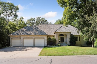 16215 44th Ave N, Plymouth, MN 55446