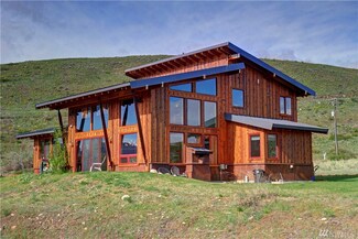2 Grouse Hollow Ln, Twisp, WA 98856