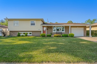 3010 43rd St, Highland, IN 46322