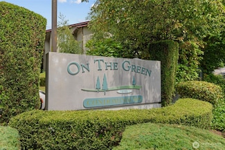17514 151st Ave SE Unit 14, Renton, WA 98058