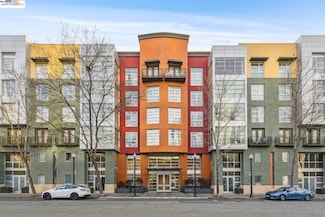 585 9th St Unit 422, Oakland, CA 94607