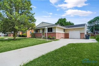 2831 E Glenn St, Toledo, OH 43613