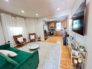 123 Forest St Unit 1, Medford, MA 02155