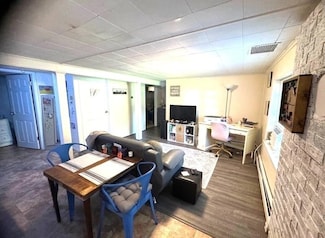 438 State St Unit B, Belchertown, MA 01007
