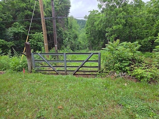 900 Sandy Bottom Rd, Elkton, VA 22827