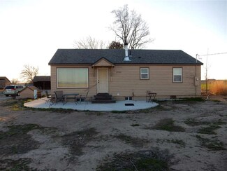 27301 Lon Davis Rd, Parma, ID 83660