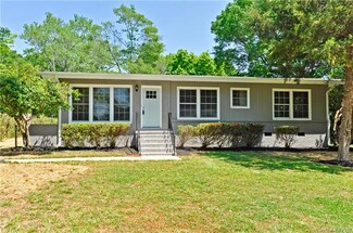 1701 Emerywood Dr, Charlotte, NC 28210