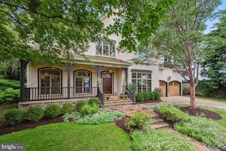 5420 Moorland Ln, Bethesda, MD 20814