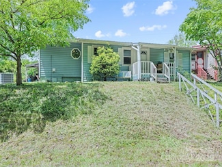 3383 Thickety Rd, Clyde, NC 28721