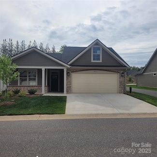 835 Wynnshire Dr Unit 53, Hickory, NC 28601